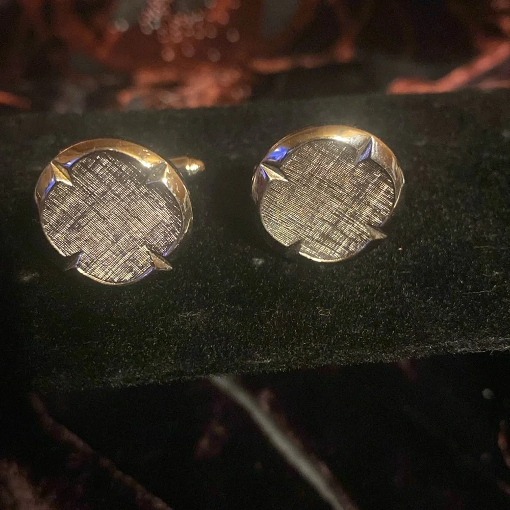 Set of 2 vintage cuff links.  Gold tone/ silver tone. Silver pair are Anson